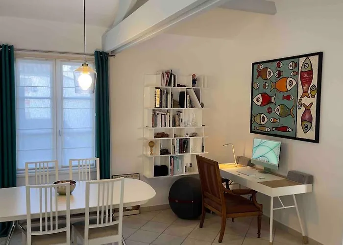 Comme Chez Vous, Ailleurs Et Proche De L'ocean Holiday home *