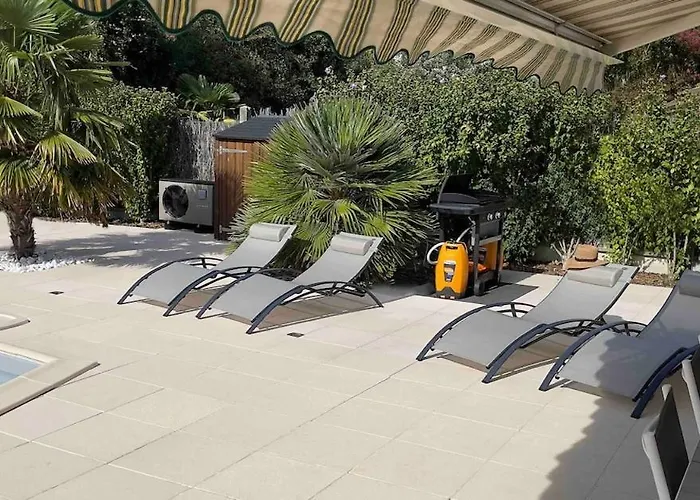 Comme Chez Vous, Ailleurs Et Proche De L'ocean Holiday home *