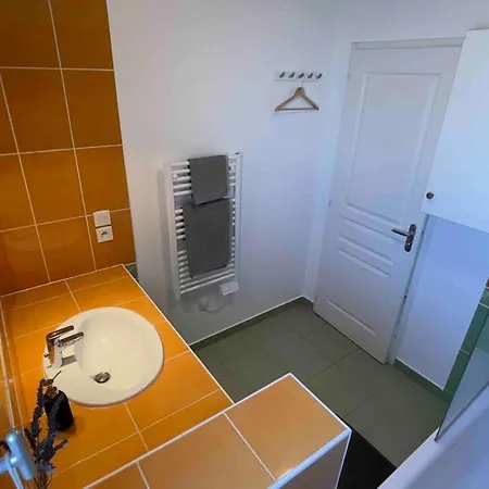 Comme Chez Vous, Ailleurs Et Proche De L'océan *